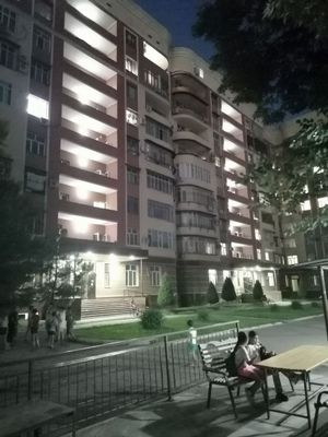 Manzili yahshibjoyda joylashgan bolib qulay maktab bohcha