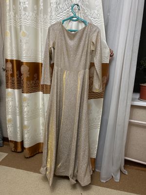 Платье