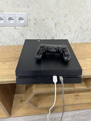 Playstation 4 sotiladi holati ideal