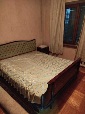 Продаю спальный гарнитур Режанс Румыния красное дерево звоните смело