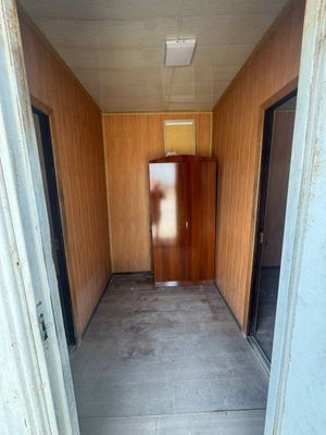 Srochna kantenr sotiladi