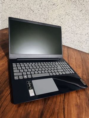 Lenovo noutbuk holati ishlashi zur narxi arzon