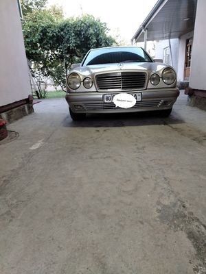 Срочно сотилади W210
