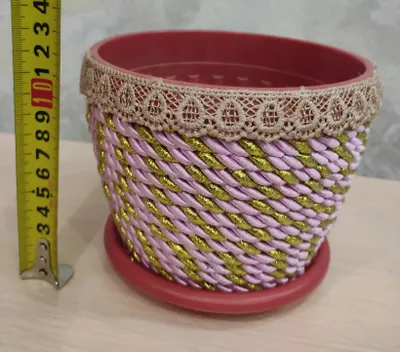 Продаётся красивый и нежный горшок с блюдцем.НОВЫЙ