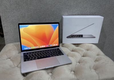 MacBook Pro 13 в идеальном состоянии