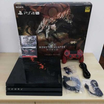 Продам свой PlayStation 4 Pro Limited Edition