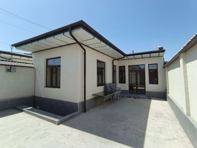 Бинокорда ховли сотилади