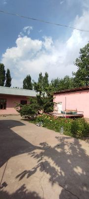 Продаётся дом находится в Ташкентской области Бостандык районе Янгиуал