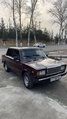 Vaz 2107 sotiladi idial