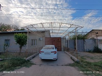 Uy sotiladi. Yangi O'zbekiston bog'ini oldida !! Продается дом
