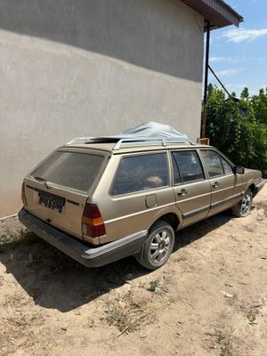 Volkswagen Passat 1985 yil sotiladi