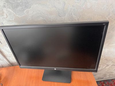 HP monitor 23 razmer