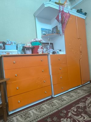 ДТСКАЯ МЕБЕЛЬ:ШКАФ,ЧЕСТР,ТУМБА КРАВАТЬ 2 ШТ