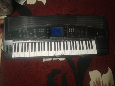 Yamaha PSR-4000 ...