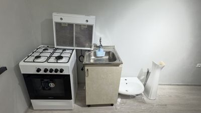 Газовая плита vesta, вытяжка, мойка, раковина тюльпан