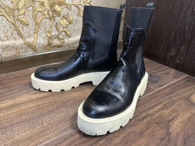 Ботинки из натуральной кожи