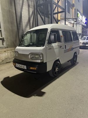 Moshina sotiladi damas moshina benzida yurgan
