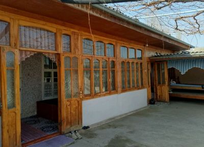 Uy sotiladi