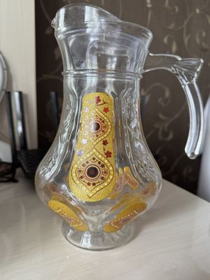 Новый стекляный графин