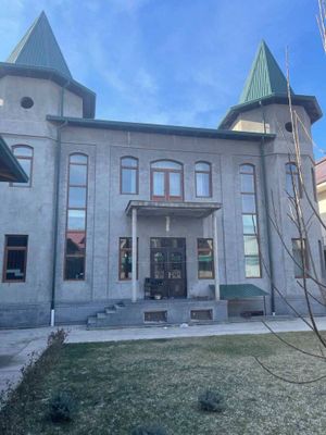 Сдается дом сзади Гвардейского строительного рынка ( н951 )