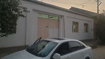 Hovli sotiladi Noviy sentr