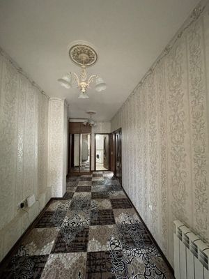 Сдаётся 2х ком квартира массив феруза