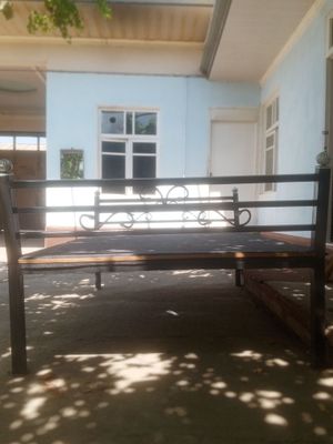 Temir soʻri falosi ichida