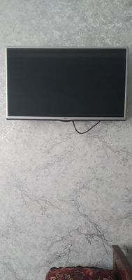 Телевизор почти новая