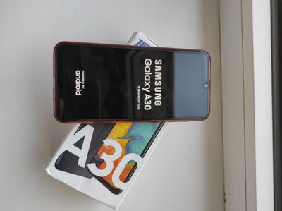 Samsung a30 xotirasi 32 talik