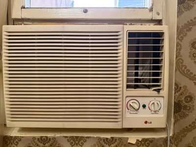 Кондиционер/оконный LG/ б/у