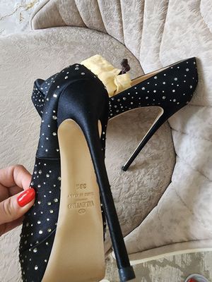 туфли Valentino с камнями Swarovski