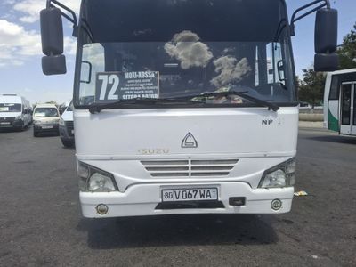 Isuzi avtobus sotiladi