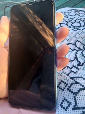 telifon sotiladi 2oy ishlatilgan redmi 10A yangi