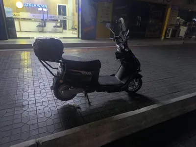 Скутер 8ой гарантияси бор