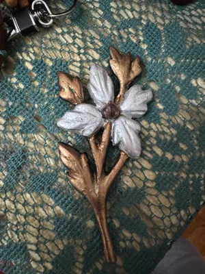 Украшения из дерева