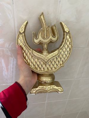 Сувенирные статуэтки