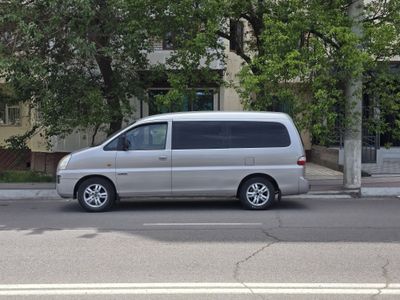 Хундай 2006 Hyundai H1 9 места