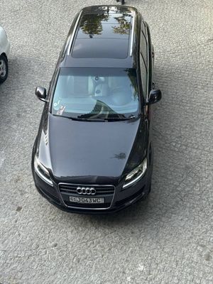 Srochno Audi Q7 ideal holatda sotiladi o'zimmi moshinam