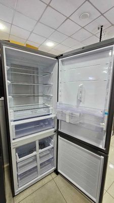 Холодильник Samsung RB53DG703ES9WT 492L SpaceMax Metal Cooling Wi-Fi
