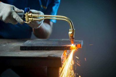 Газо-электросварка. Установка счётчиков. Замена труб.