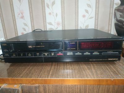 Видеомагнитофон DAEWOO DVR-3327D кассетный