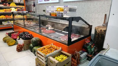 Холодильник сотилади