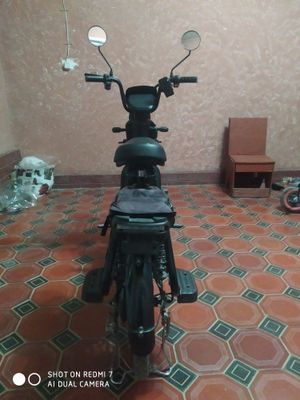 Skuter hugo motors