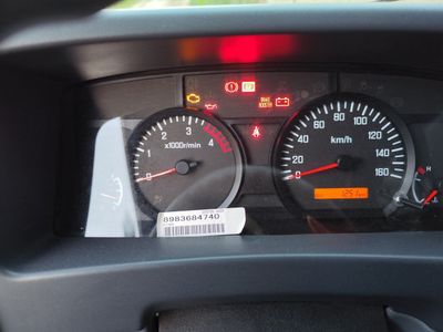Isuzu samosval NPR 82L senji sotiladi