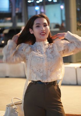 1-2Marta kiyilgan kiyimlar
