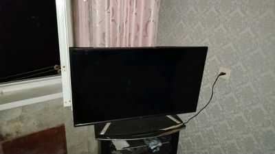 Продаеться телевизор Led 48 ноутбукасус