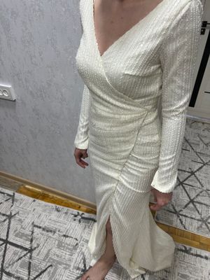 Платье , цвет Айвори ,дизайнера Нигора Хашимова