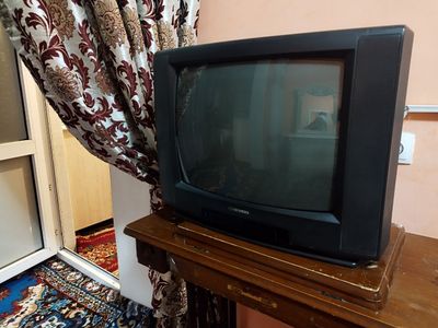 Televizor Daewoo + подставка