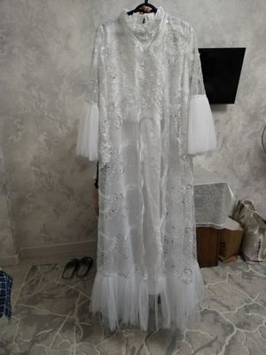 kelinlar uchun ko'ylak pashti kiyilmagan yengidek