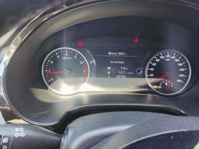 Kia Seltos белый жемчуг цвета